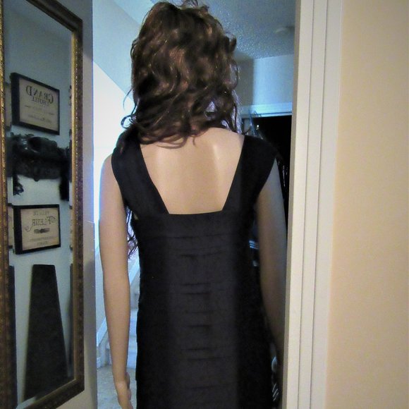 Ladies size 4 Dress all layer - Black - Picture 7 of 10